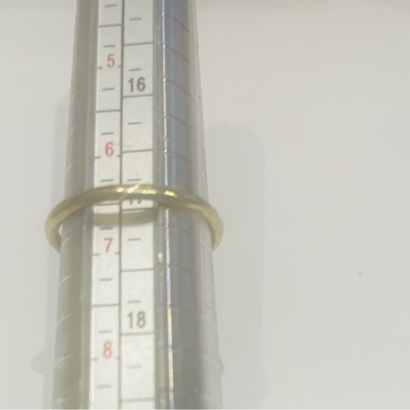 Moonstone Ring Gold tone Size 6 3/4  June Birthstone - Picture 6 of 6